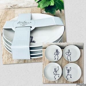 NWT Gorgeous Finch & Robin Set 4 White Black Glossy Ceramic Skeletons 6” Plates